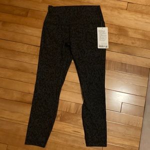 New lululemon black leopard align pant size 8